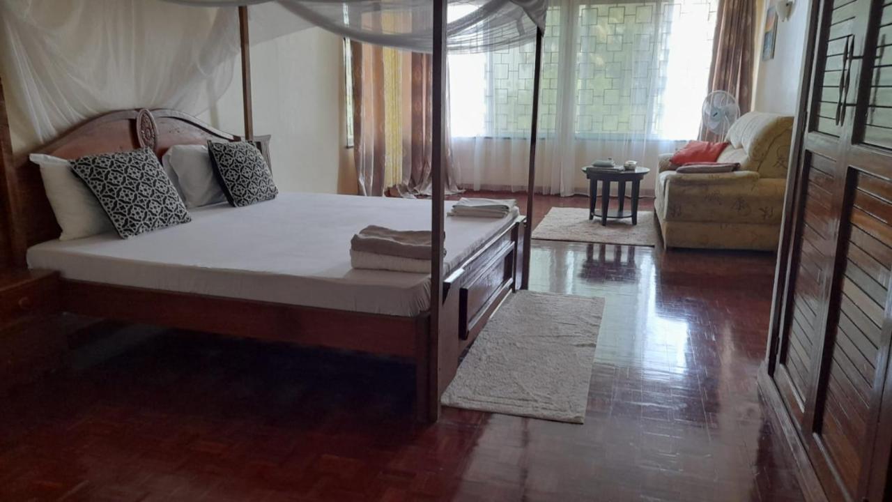 Ary Homestay Nyali- A Walk Away From City Mall Mombasa Exterior photo